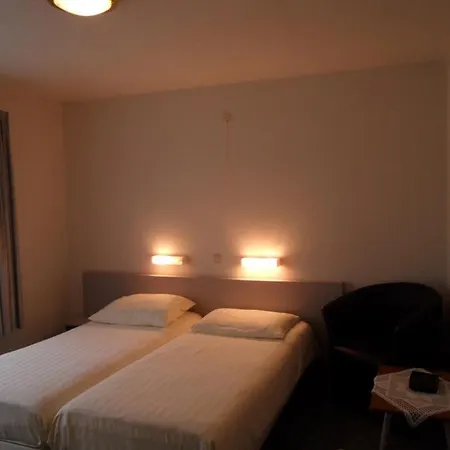 Hotel Eperhof 2*